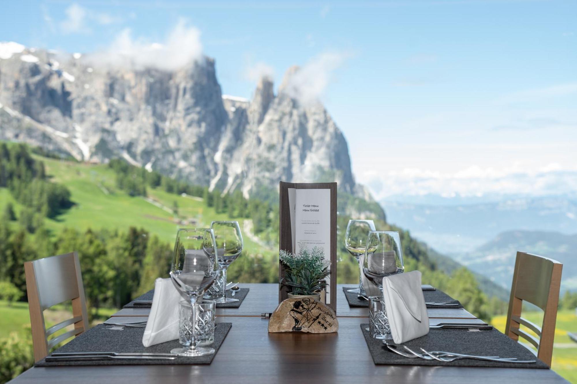 Berghotel Zorzi Alpe Di Siusi Buitenkant foto